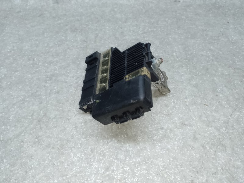 Клемма аккумулятора NISSAN LEAF 10-17 EM61