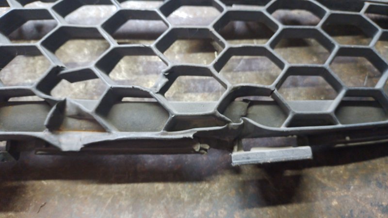 Решетка переднего бампера EX35(37) 07-12