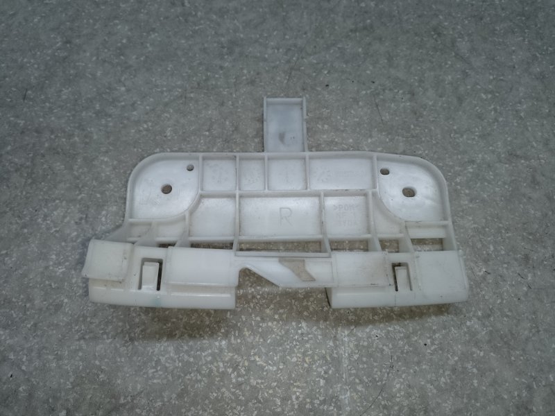 Кронштейн переднего бампера (под фарой) правый NISSAN LEAF 10-17 2011 EM61 622283NA0A Б/У