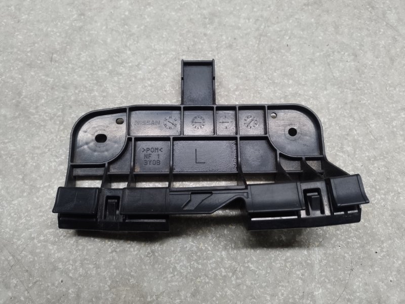 Кронштейн переднего бампера (под фарой) левый NISSAN LEAF 10-17 2011 EM61 622293NA0A Б/У