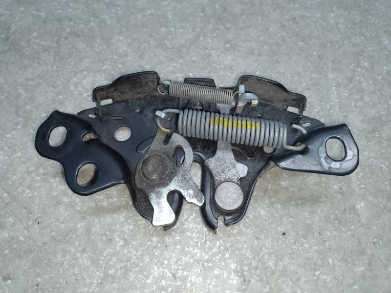 Замок капота LEAF 10-17 2011 EM61 Замок капота LEAF 10-17 2011 EM61