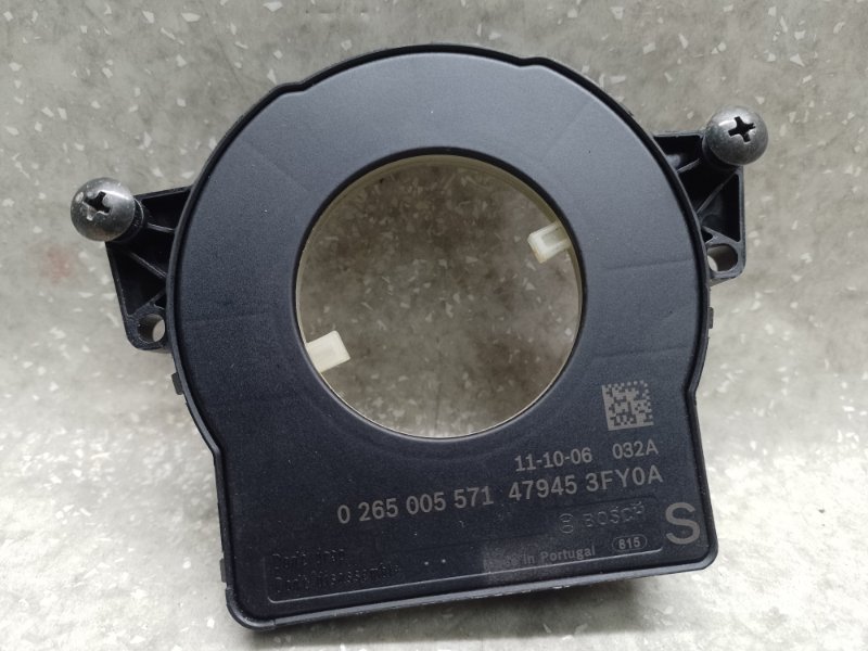 Запчасть датчик угла поворота руля NISSAN LEAF 10-17 2011 EM61 479453FY0A Б/У Датчик угла поворота руля NISSAN LEAF 10-17 2011 EM61 479453FY0A Б/У