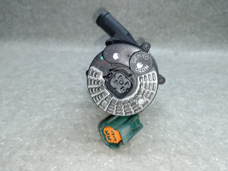 Помпа охлаждения электрическая NISSAN LEAF 10-17 EM61