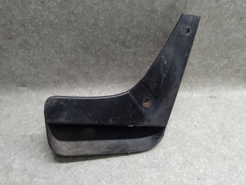 Брызговик задний левый NISSAN LEAF 10-17 EM61 Брызговик задний левый NISSAN LEAF 10-17 EM61