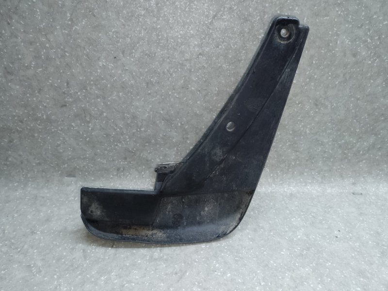 Брызговик передний левый NISSAN LEAF 10-17 EM61 Брызговик передний левый NISSAN LEAF 10-17 EM61