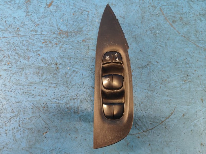 Блок управления стеклоподъемниками передний левый NISSAN X-TRAIL/ROGUE T32 13-20 2016 2.5 QR25DE 254014BA5A Б/У