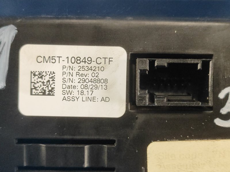 Панель приборов FOCUS 10-18 Панель приборов FOCUS 10-18