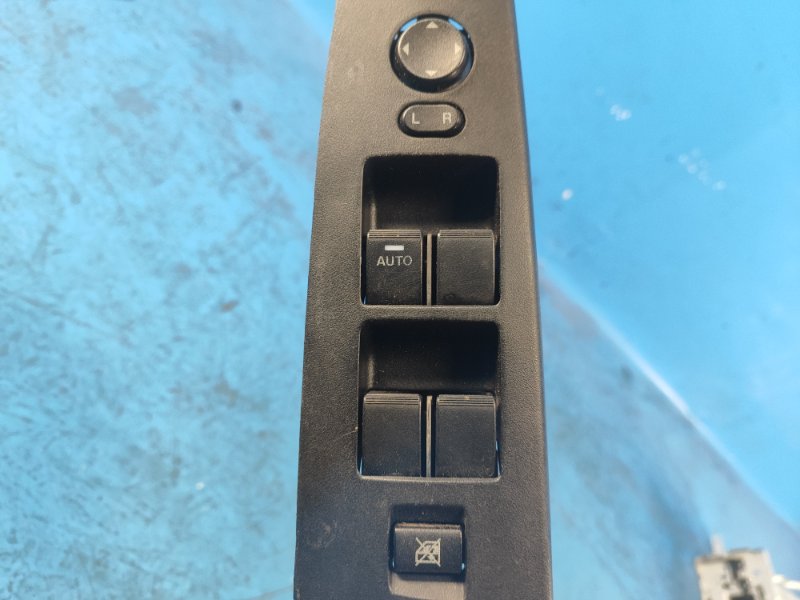 Блок управления стеклоподъемниками 3 BL 09-13 2013 2.0 PE-VPS