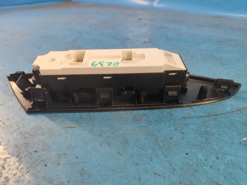 Блок управления стеклоподъемниками 3 BL 09-13 2013 2.0 PE-VPS