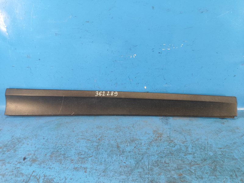 Запчасть молдинг двери передний правый BMW X3 (F25) 11-17 51137205780 Б/У Молдинг двери передний правый BMW X3 (F25) 11-17 51137205780 Б/У