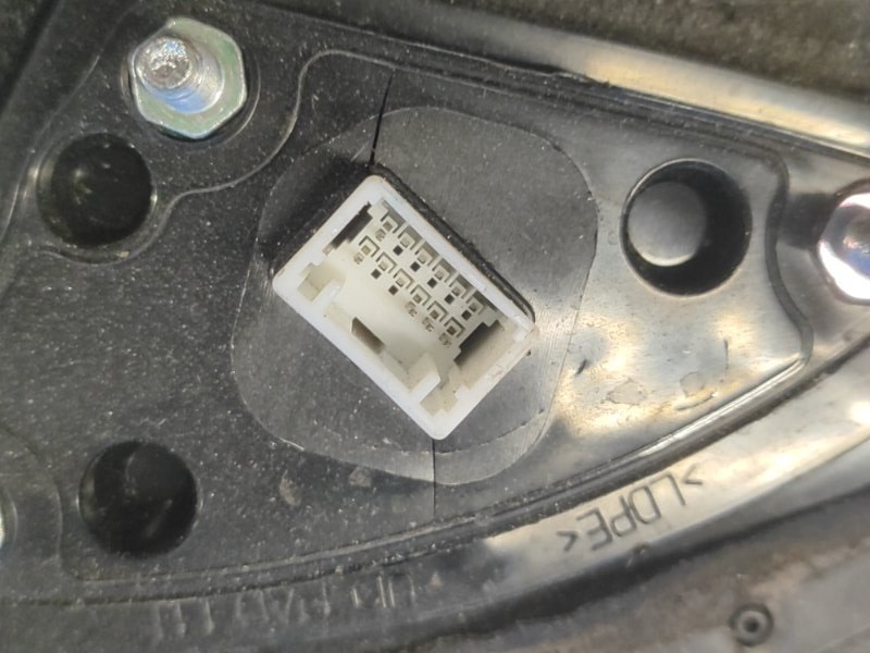 Зеркало левое ELANTRA MD 10-15