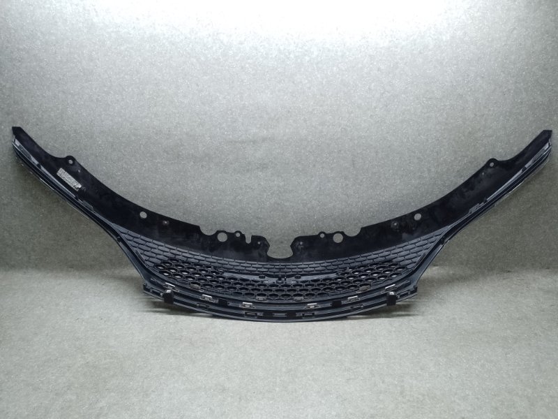 Решетка радиатора CHRYSLER 200 14-16 2.4 ED6