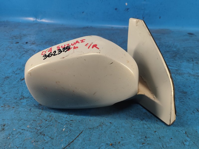 Запчасть зеркало правое SUZUKI GRAND VITARA XL-7 01-06 84701-66D40-5PK Б/У Зеркало правое SUZUKI GRAND VITARA XL-7 01-06 84701-66D40-5PK Б/У