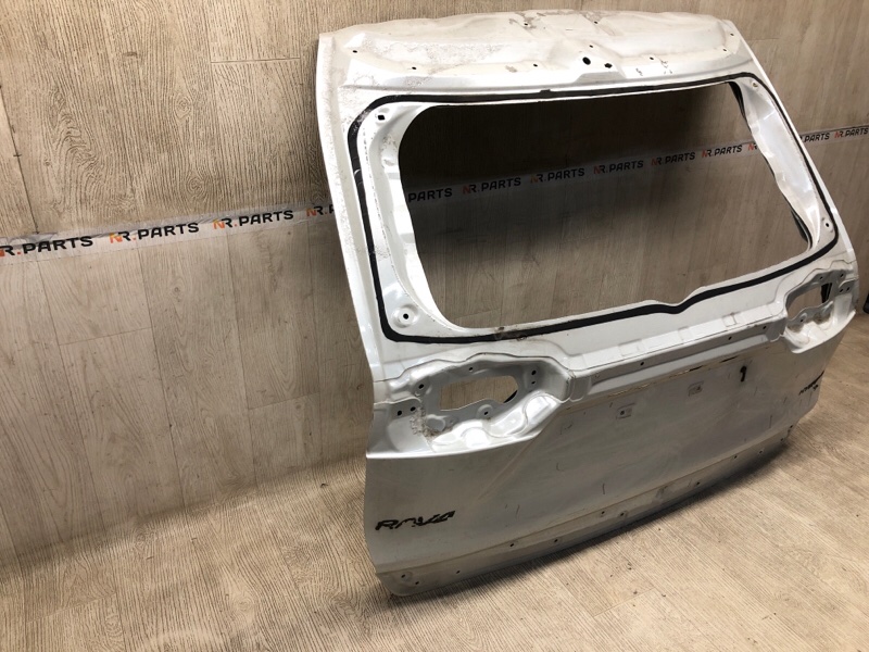 Крышка багажника RAV4 18-