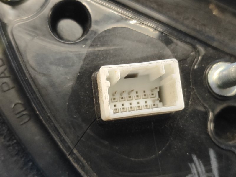 Зеркало правое ELANTRA MD 10-15