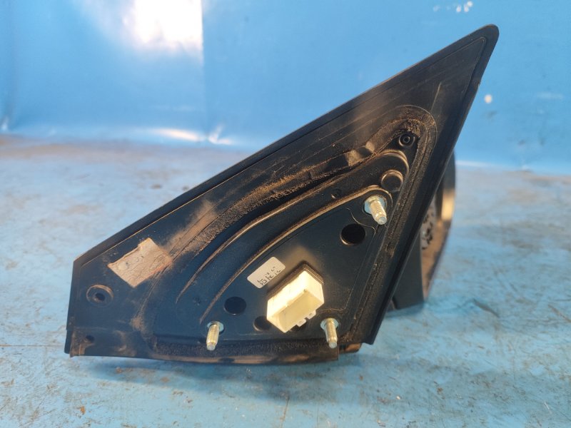 Зеркало правое ELANTRA AD 16-