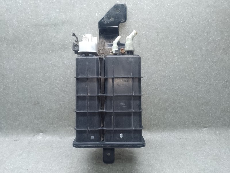 Запчасть абсорбер топливный DODGE JOURNEY 08-20 2014 3.6 ERB 68056 826AB Б/У Абсорбер топливный DODGE JOURNEY 08-20 2014 3.6 ERB 68056 826AB Б/У