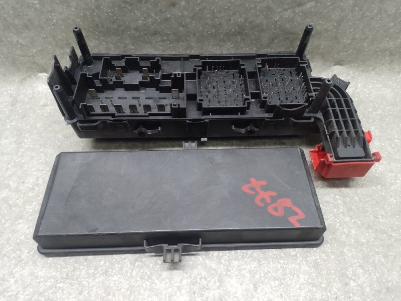 Блок предохранителей моторный отсек JOURNEY 08-20 2014 3.6 ERB