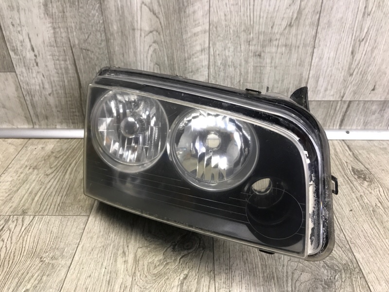 Фара правая DODGE CHARGER 05-10