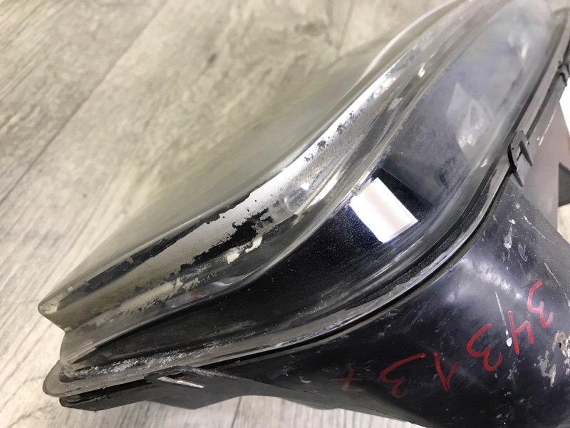 Фара правая CHARGER 05-10