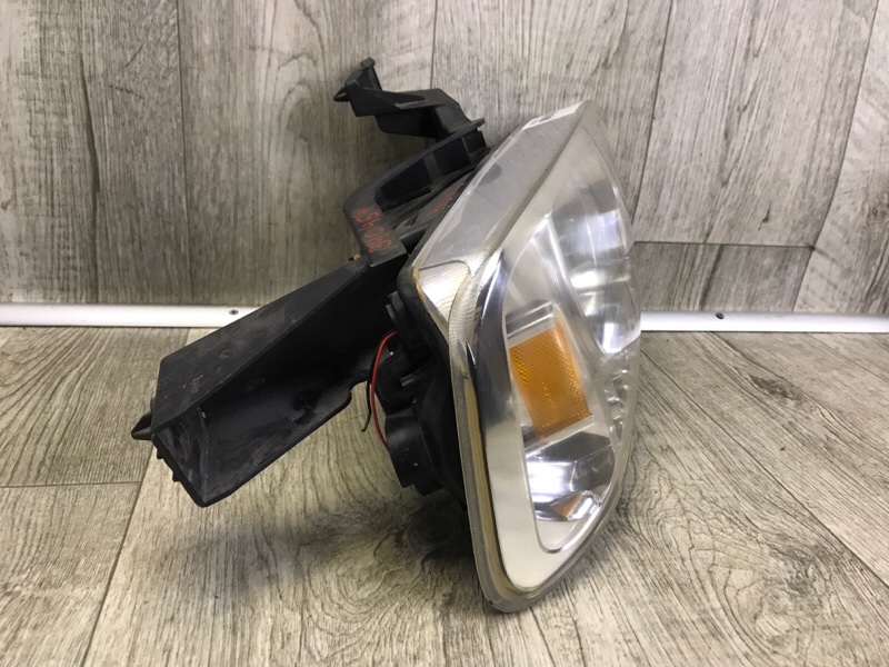 Фара правая CHARGER 05-10 Седан