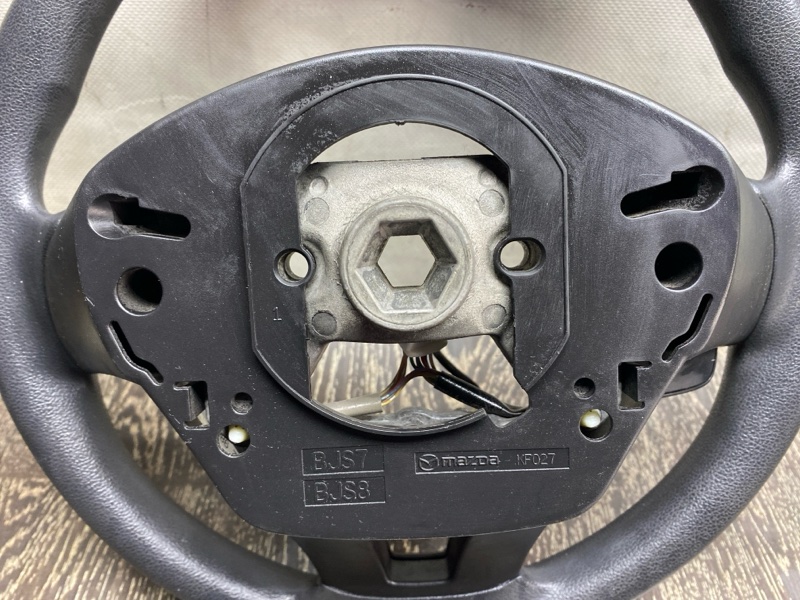 Руль 3 BM 13-19 2014 Седан 2.0L 4 Руль 3 BM 13-19 2014 Седан 2.0L 4