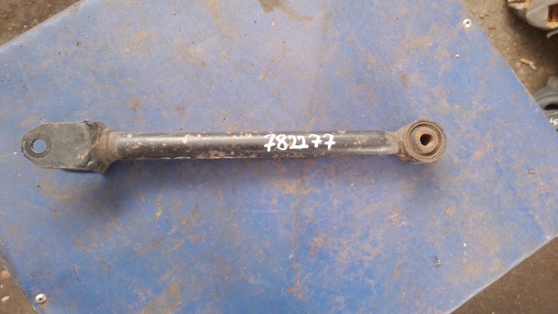 Запчасть рычаг задней подвески продольный LEXUS IS250/350 05-13 48710-53020 Б/У Рычаг задней подвески продольный LEXUS IS250/350 05-13 48710-53020 Б/У