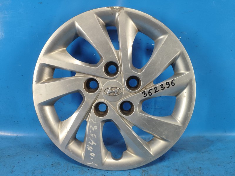 Запчасть колпак колесный HYUNDAI ELANTRA AD 16- 2019 2.0 G4NH 52960F3000 Б/У Колпак колесный HYUNDAI ELANTRA AD 16- 2019 2.0 G4NH 52960F3000 Б/У