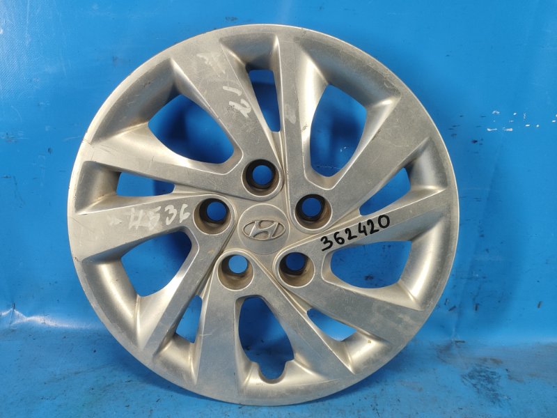 Запчасть колпак колесный HYUNDAI ELANTRA AD 16- 2019 2.0 G4NH 52960F3000 Б/У Колпак колесный HYUNDAI ELANTRA AD 16- 2019 2.0 G4NH 52960F3000 Б/У