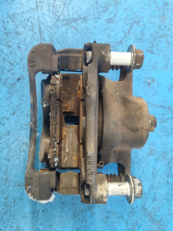 Суппорт тормозной передний правый KIZASHI 09-14 2010 J24B