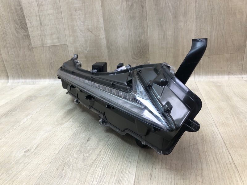 Дневной ходовой огонь правый LEXUS NX 14-21 Дневной ходовой огонь правый LEXUS NX 14-21