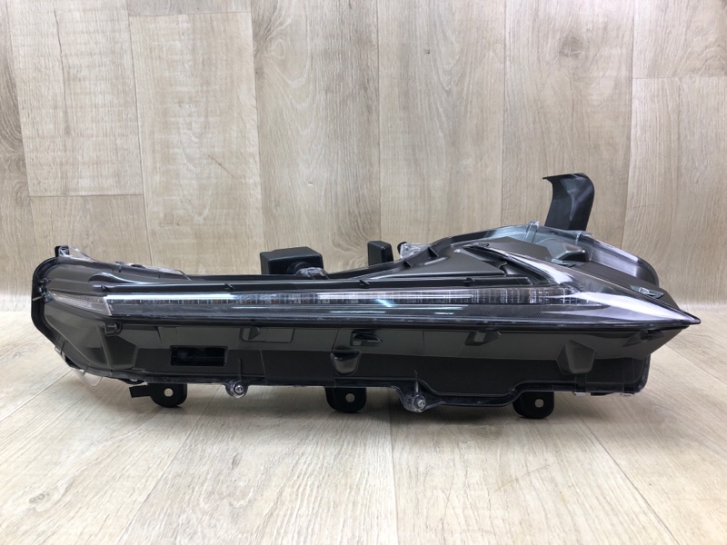 Запчасть дневной ходовой огонь правый LEXUS NX 14-21 81610-78040 новая Дневной ходовой огонь правый LEXUS NX 14-21 81610-78040 новая