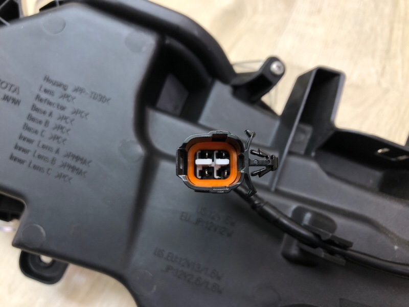 Дневной ходовой огонь правый NX 14-21 Дневной ходовой огонь правый NX 14-21