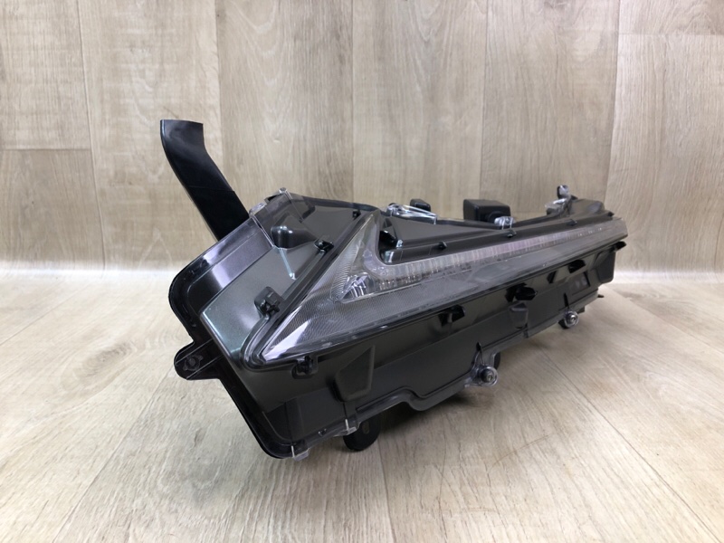 Дневной ходовой огонь левый LEXUS NX 14-21 Дневной ходовой огонь левый LEXUS NX 14-21