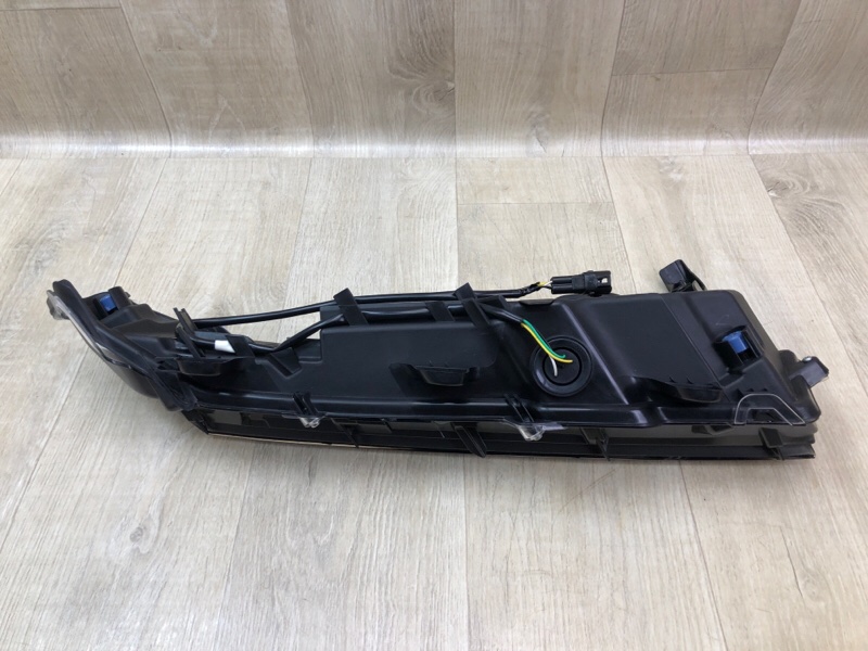 Дневной ходовой огонь левый NX 14-21 Дневной ходовой огонь левый NX 14-21