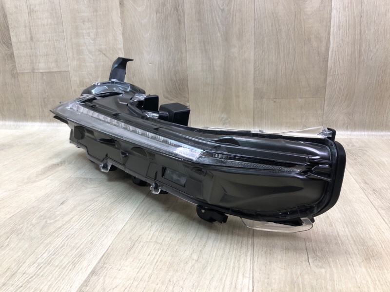 Дневной ходовой огонь левый LEXUS NX 14-21 Дневной ходовой огонь левый LEXUS NX 14-21