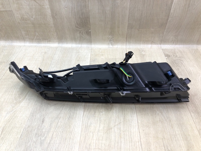 Дневной ходовой огонь левый NX 14-21 Дневной ходовой огонь левый NX 14-21