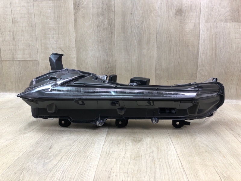 Запчасть дневной ходовой огонь левый LEXUS NX 14-21 81620-78040 новая Дневной ходовой огонь левый LEXUS NX 14-21 81620-78040 новая