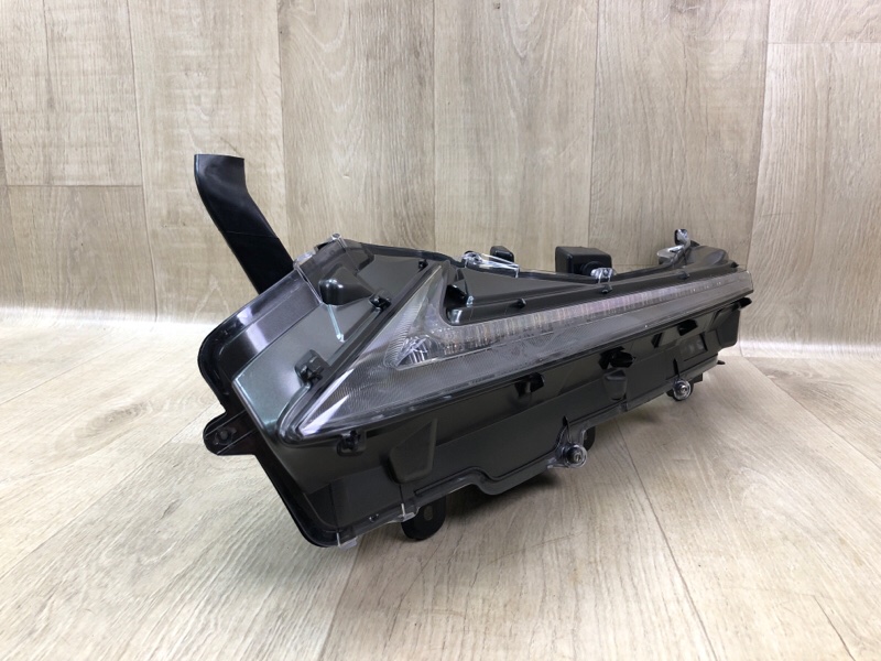 Дневной ходовой огонь левый LEXUS NX 14-21 Дневной ходовой огонь левый LEXUS NX 14-21