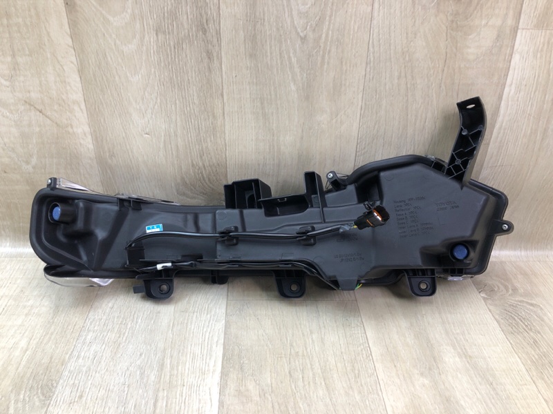 Дневной ходовой огонь левый NX 14-21 Дневной ходовой огонь левый NX 14-21