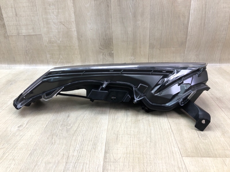 Дневной ходовой огонь левый NX 14-21 Дневной ходовой огонь левый NX 14-21