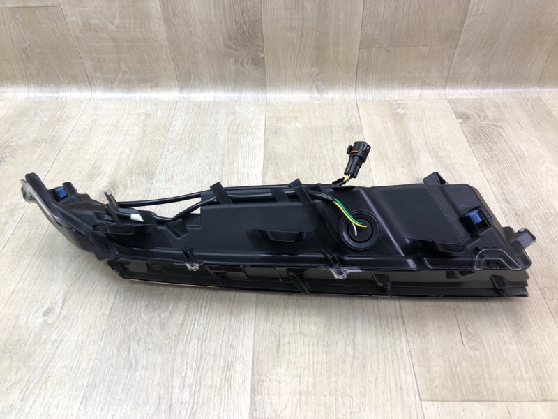 Дневной ходовой огонь левый NX 14-21 Дневной ходовой огонь левый NX 14-21