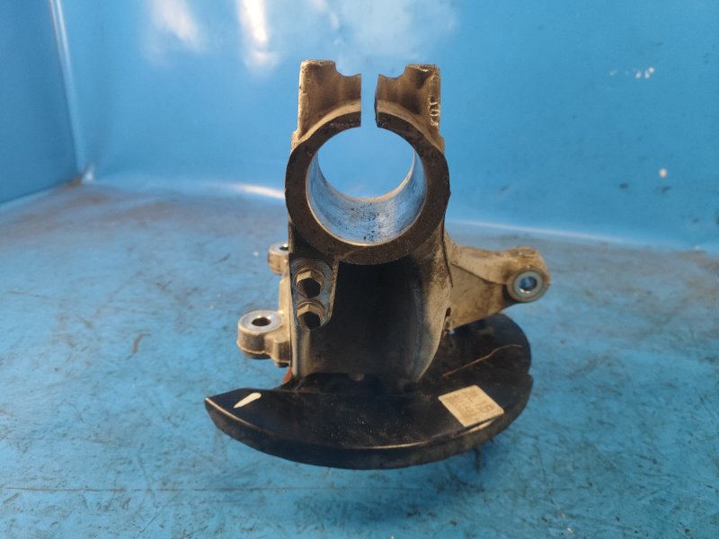 Кулак поворотный передний левый X-TRAIL/ROGUE T33 20- 2021 2.5 PR25DD