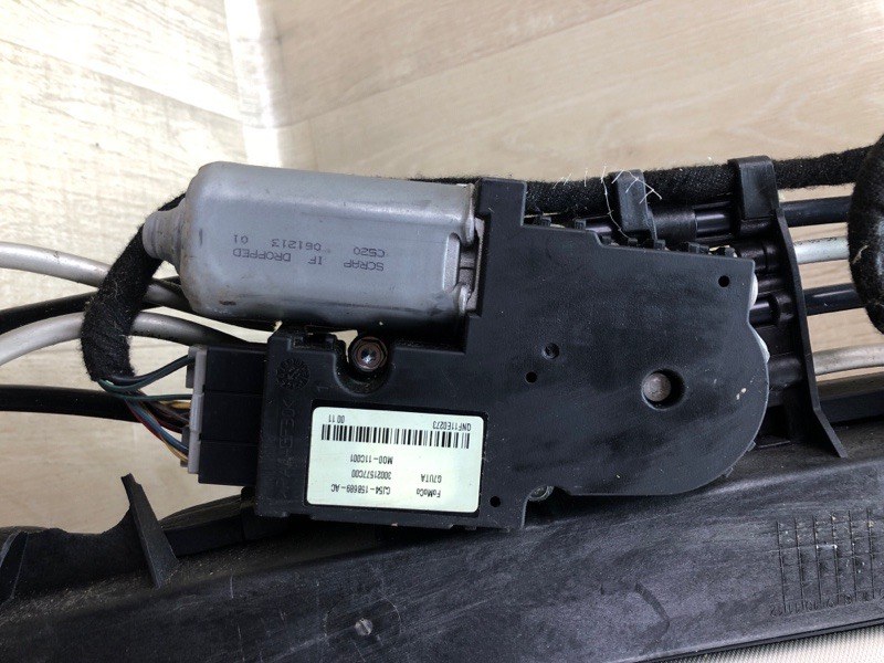 Люк ESCAPE 12-19 2014 T20HDTX Люк ESCAPE 12-19 2014 T20HDTX