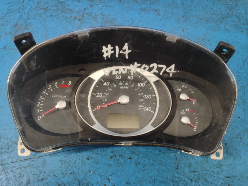 Запчасть панель приборов HYUNDAI TUCSON 04-10 94001-2E011 Б/У Панель приборов HYUNDAI TUCSON 04-10 94001-2E011 Б/У