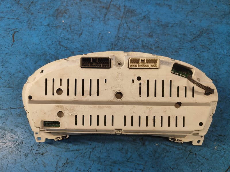 Панель приборов HYUNDAI TUCSON 04-10 Панель приборов HYUNDAI TUCSON 04-10