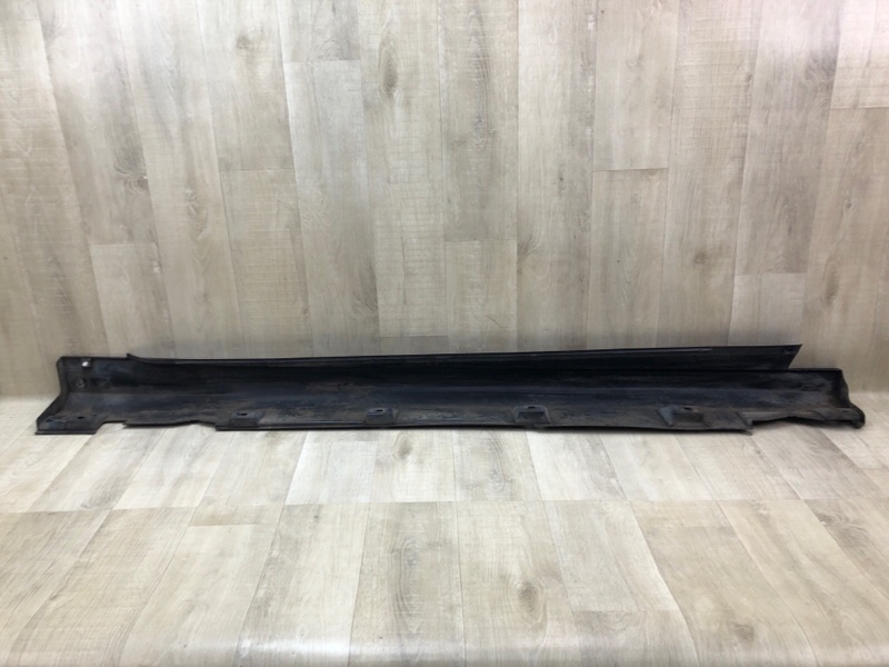 Накладка порога наружная левая FORD FOCUS 10-18 Накладка порога наружная левая FORD FOCUS 10-18