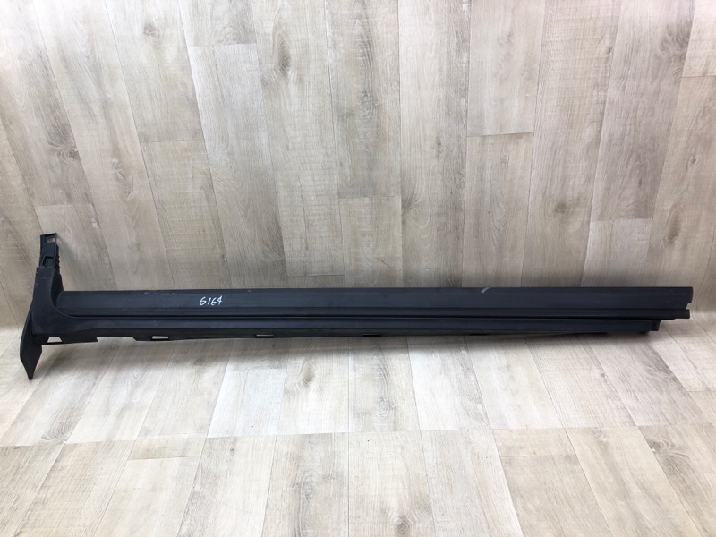 Запчасть накладка порога наружная правая FORD ESCAPE 19 - 2020 C15FDOS LJ6Z-7810176-AA Б/У Накладка порога наружная правая FORD ESCAPE 19 - 2020 C15FDOS LJ6Z-7810176-AA Б/У