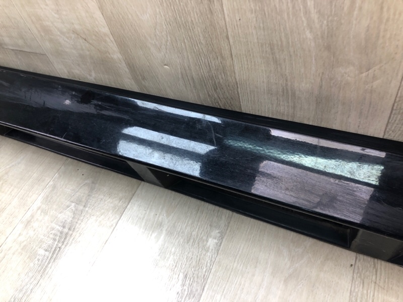 Накладка порога наружная правая LEGACY BN 14-18 2014 2.5 FB25B