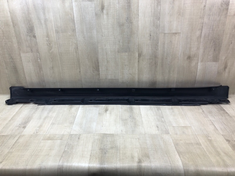 Накладка порога наружная правая LEGACY BN 14-18 2014 2.5 FB25B